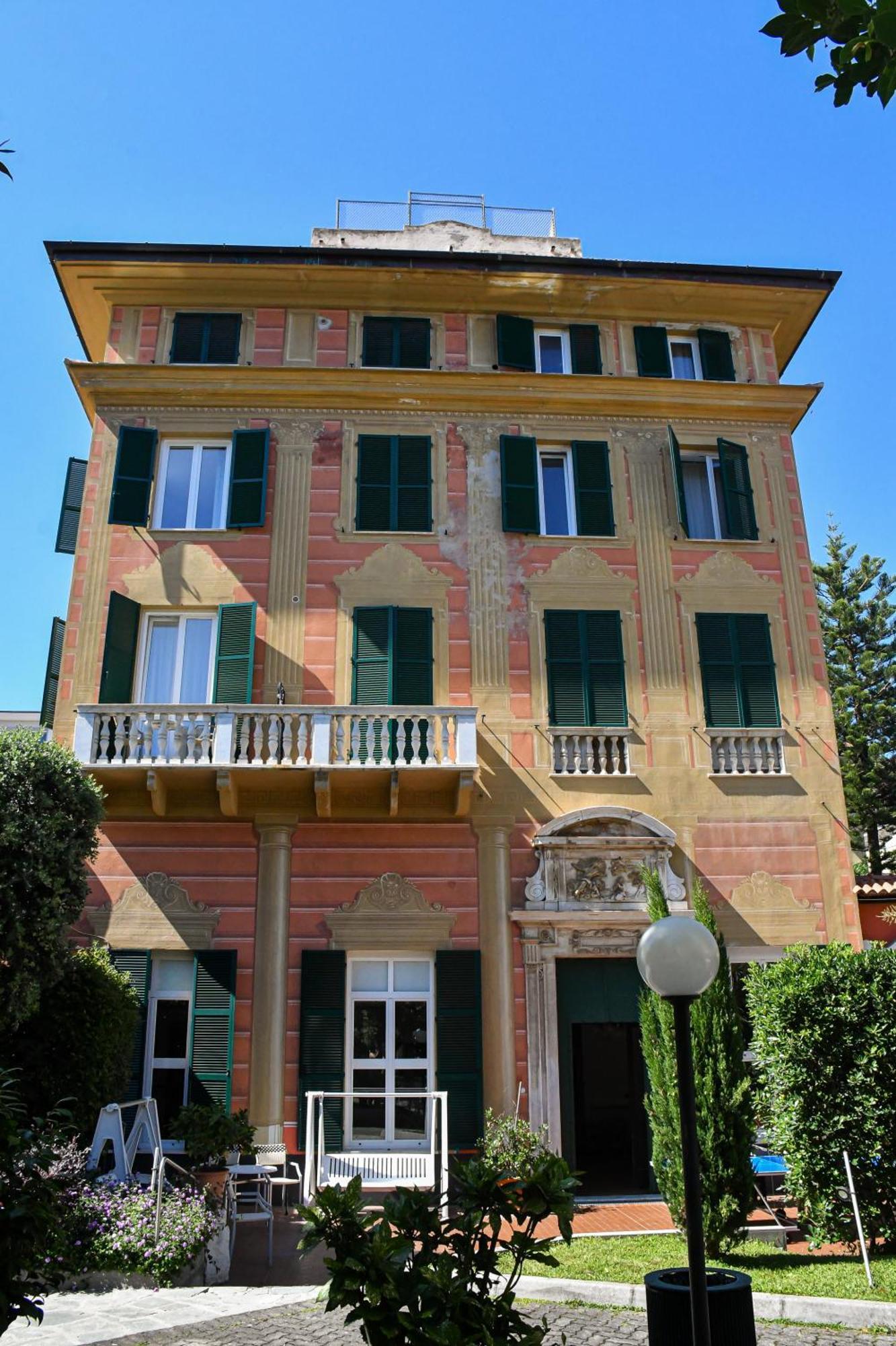 Hotel Le Palme Varraze Exterior foto
