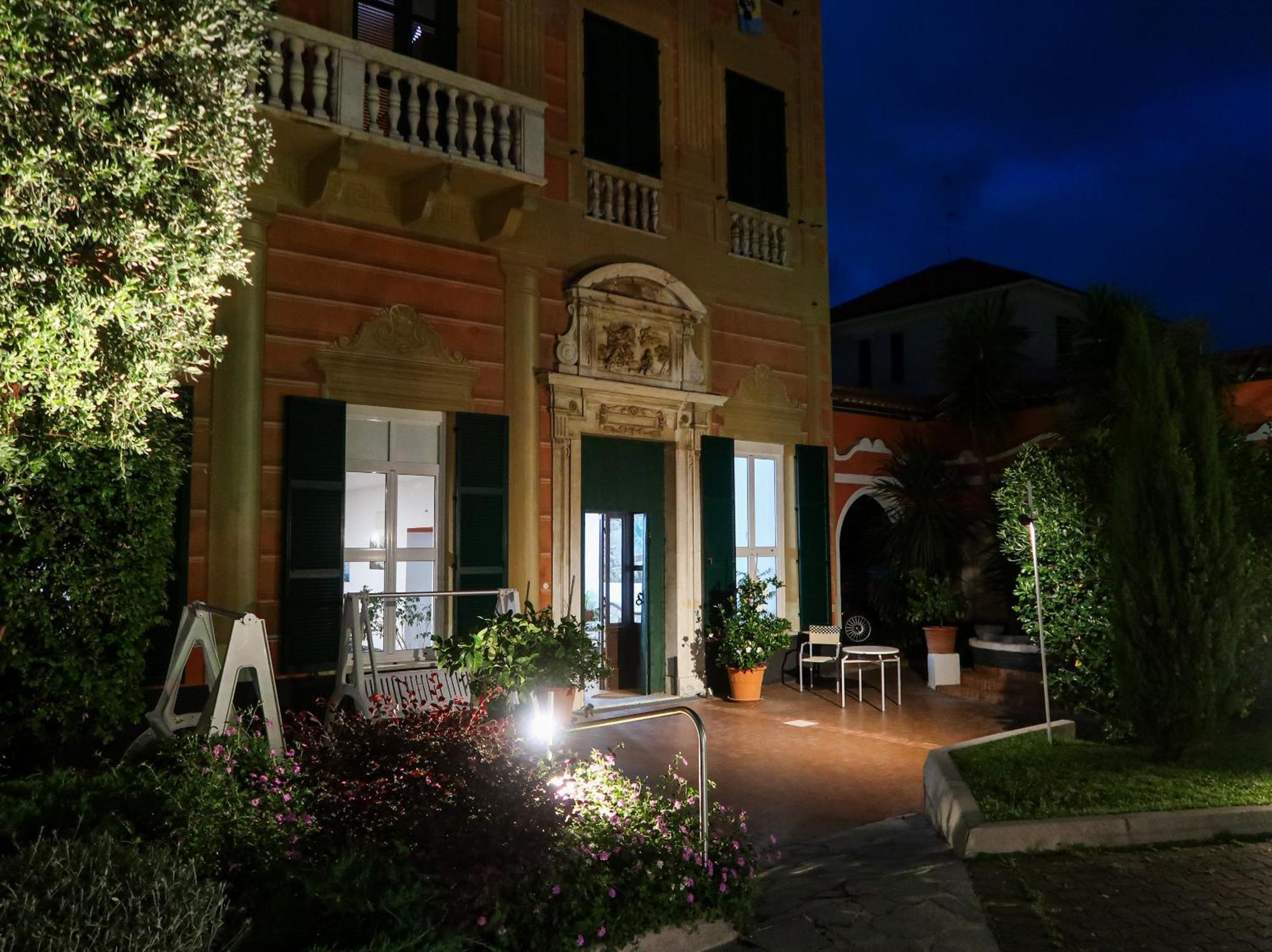 Hotel Le Palme Varraze Exterior foto